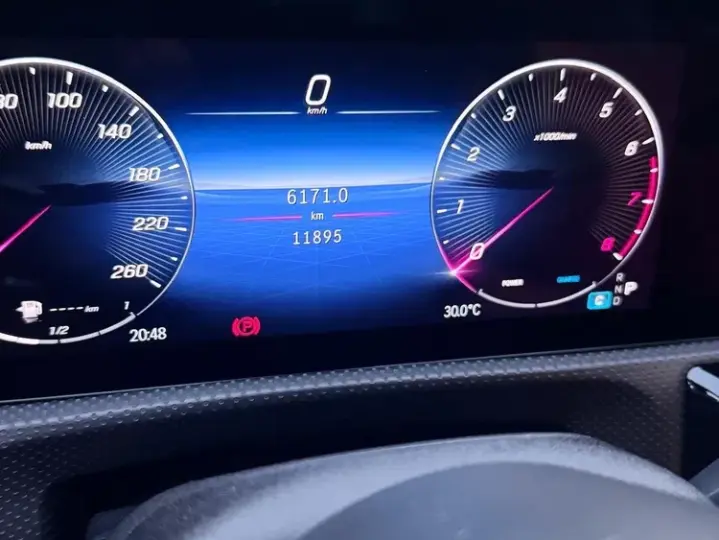 Mercedes-Benz A 180 W177/V177 7G-DCT AMG Line Advanced Plus