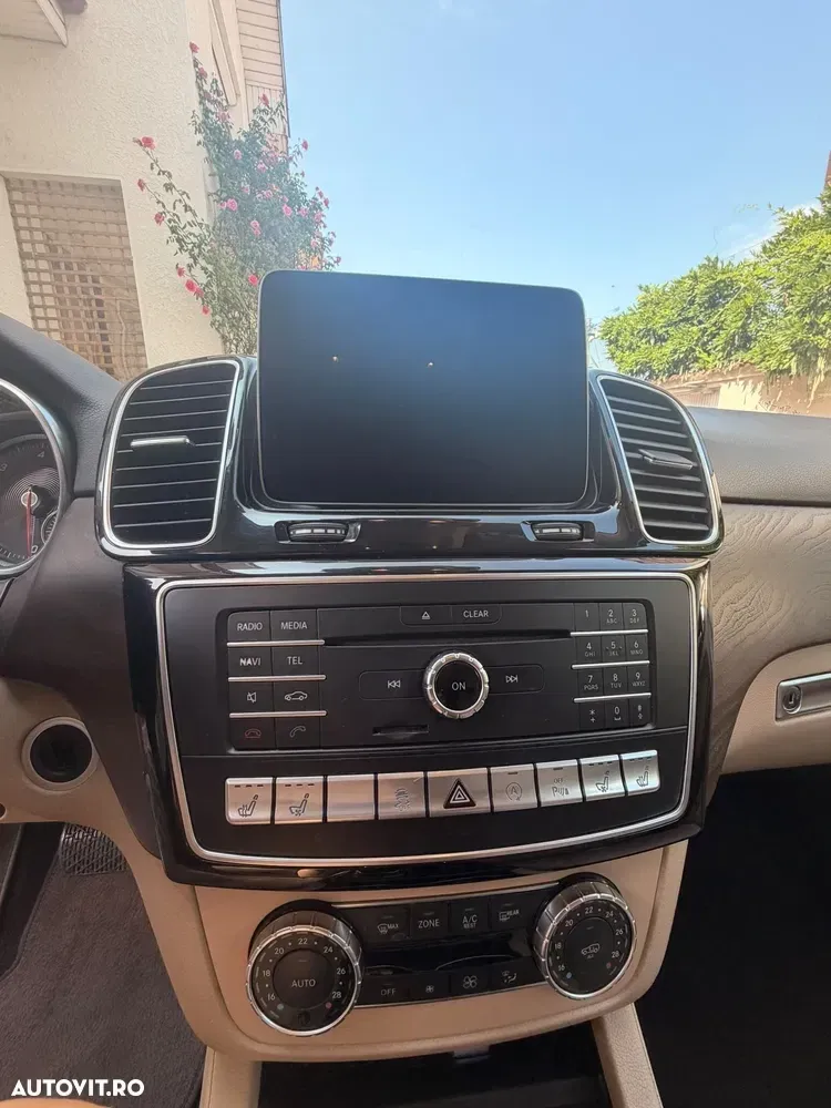 Mercedes-Benz GLE 350 d 4MATIC — imagine 4
