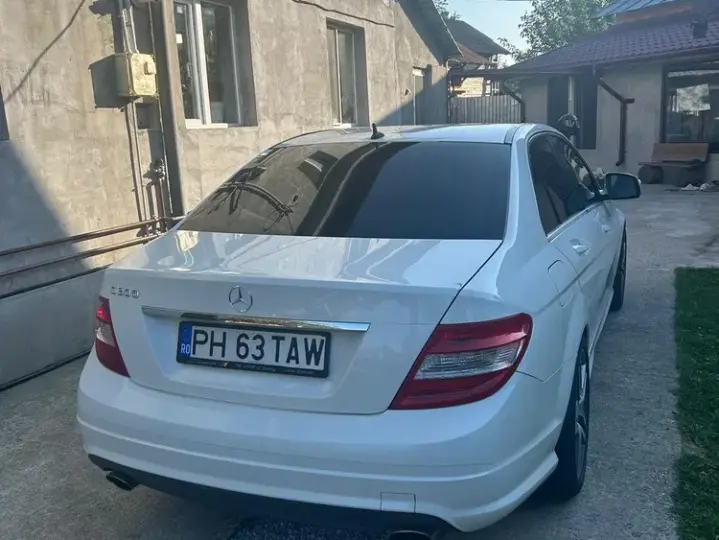 Mercedes-Benz C W204 300 4-Matic