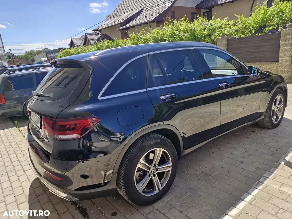 Mercedes-Benz GLC X253 300 e 4MATIC — imagine 3