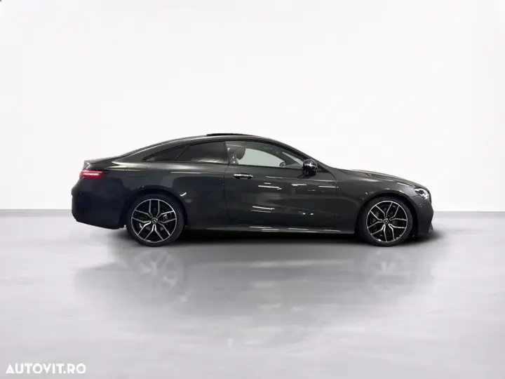 Mercedes-Benz E 300 9G-TRONIC AMG Line