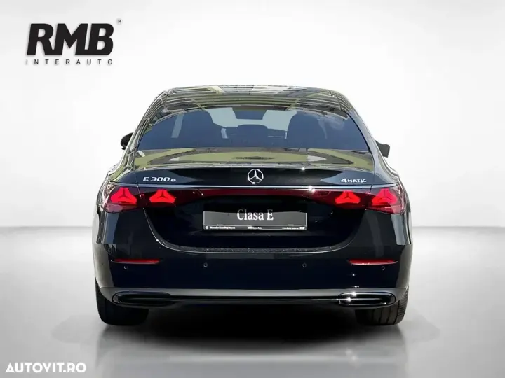 Mercedes-Benz E W214 300 4MATIC PHEV
