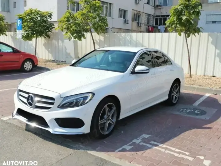 Mercedes-Benz C 220 d 4Matic 9G-TRONIC AMG Line