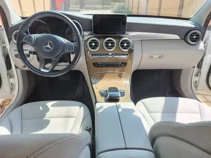 Mercedes-Benz C 220 d 4Matic 9G-TRONIC AMG Line