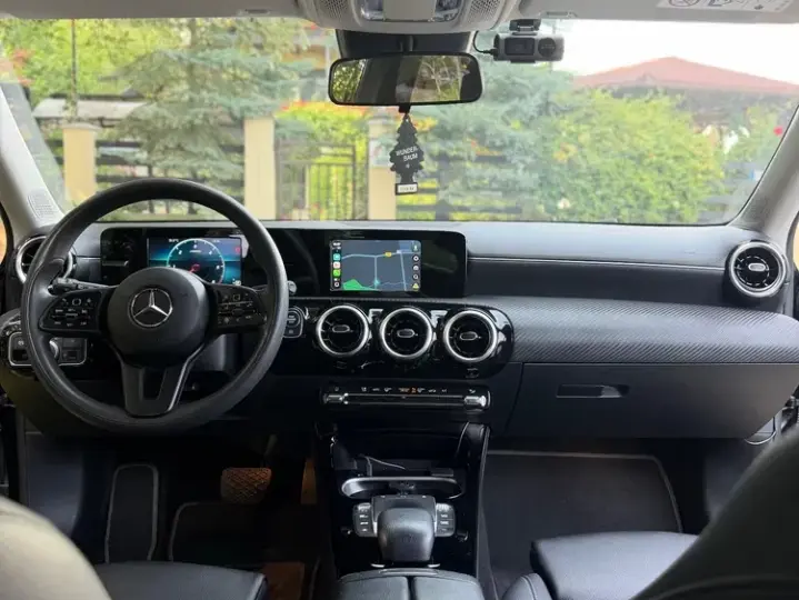 Mercedes-Benz A 180 W177/V177 d 8G-DCT