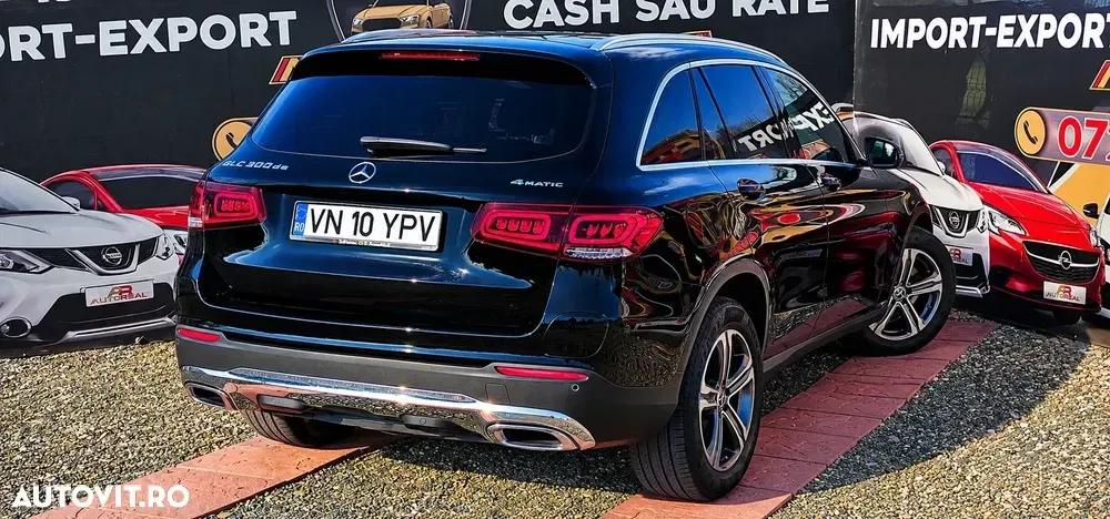 Mercedes-Benz GLC 300 de 4Matic 9G-TRONIC Exclusive — imagine 4