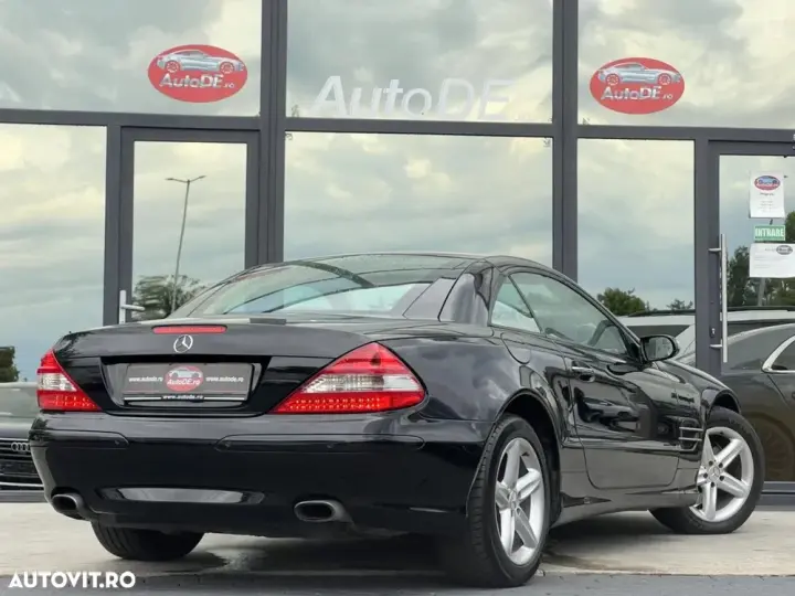 Mercedes-Benz SL R230