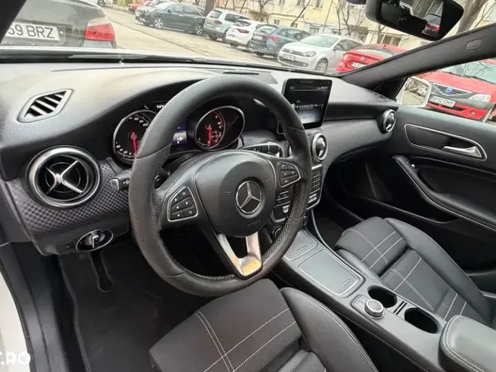 Mercedes-Benz A 200 W176