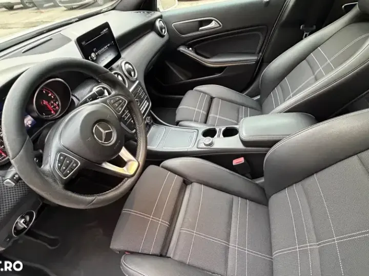 Mercedes-Benz A 200 W176