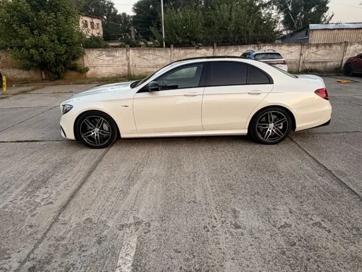 Mercedes-Benz E 53 AMG 4Matic AMG Speedshift 9G-TCT