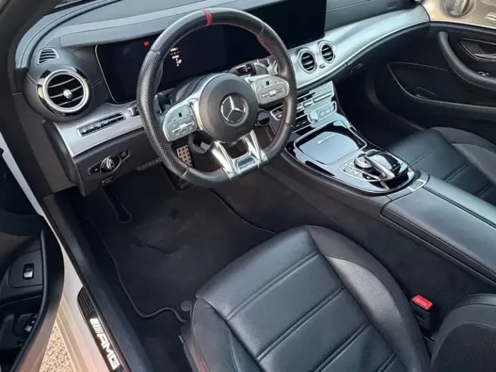 Mercedes-Benz E 53 AMG 4Matic AMG Speedshift 9G-TCT