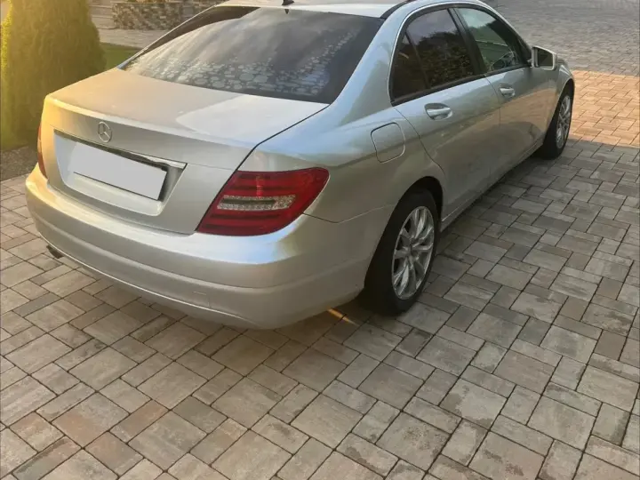 Mercedes-Benz C W204