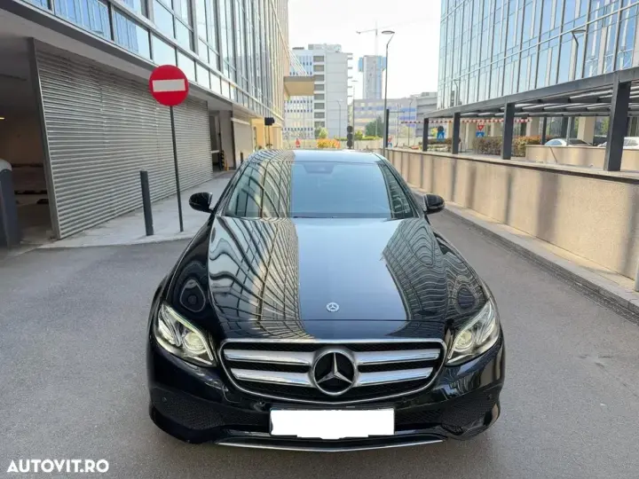Mercedes-Benz E W213 200 9G-TRONIC Avantgarde