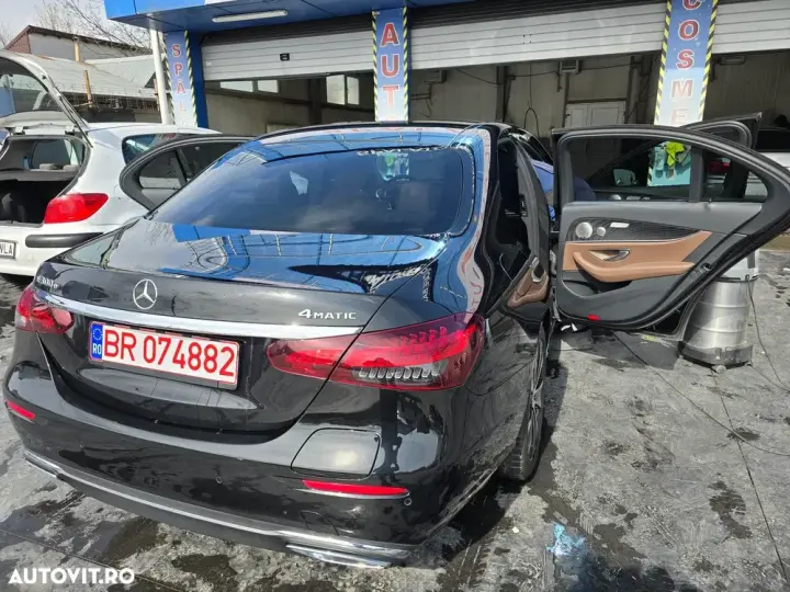 Mercedes-Benz E