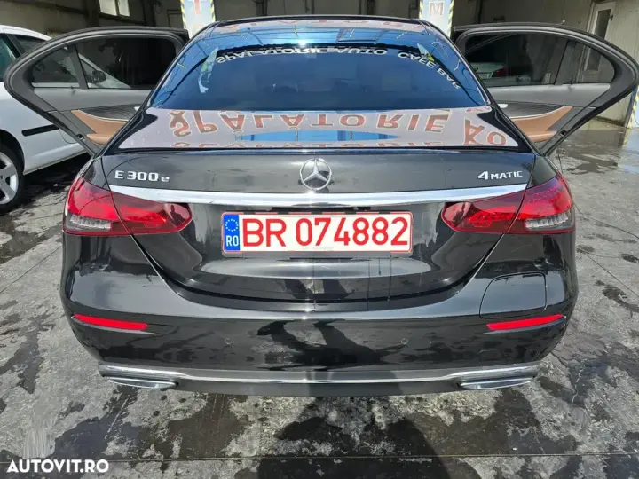 Mercedes-Benz E