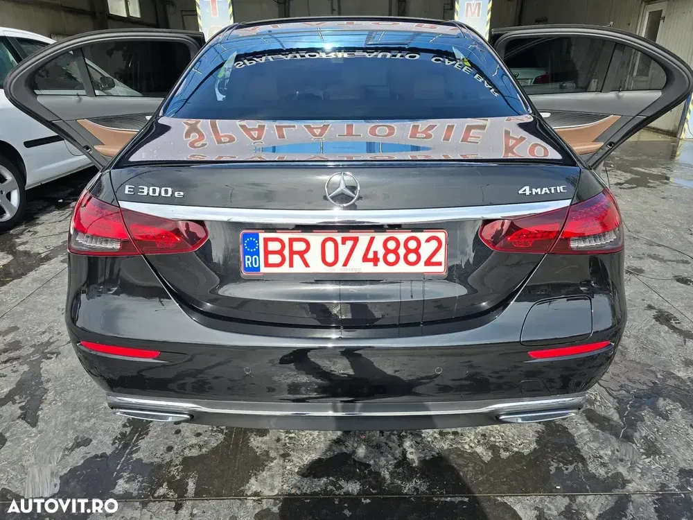 Mercedes-Benz E — imagine 4
