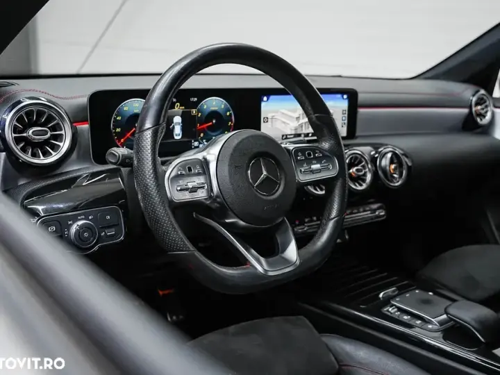 Mercedes-Benz CLA 200 C118 7G-DCT AMG Line