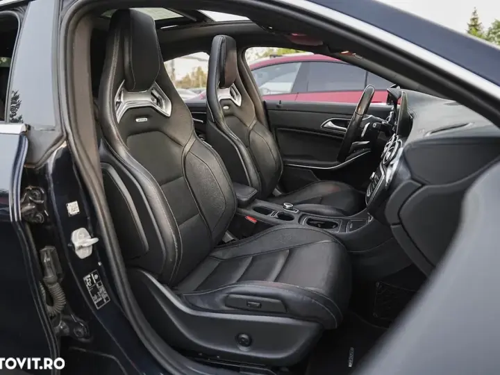 Mercedes-Benz CLA 250 4MATIC 7G-DCT Sport