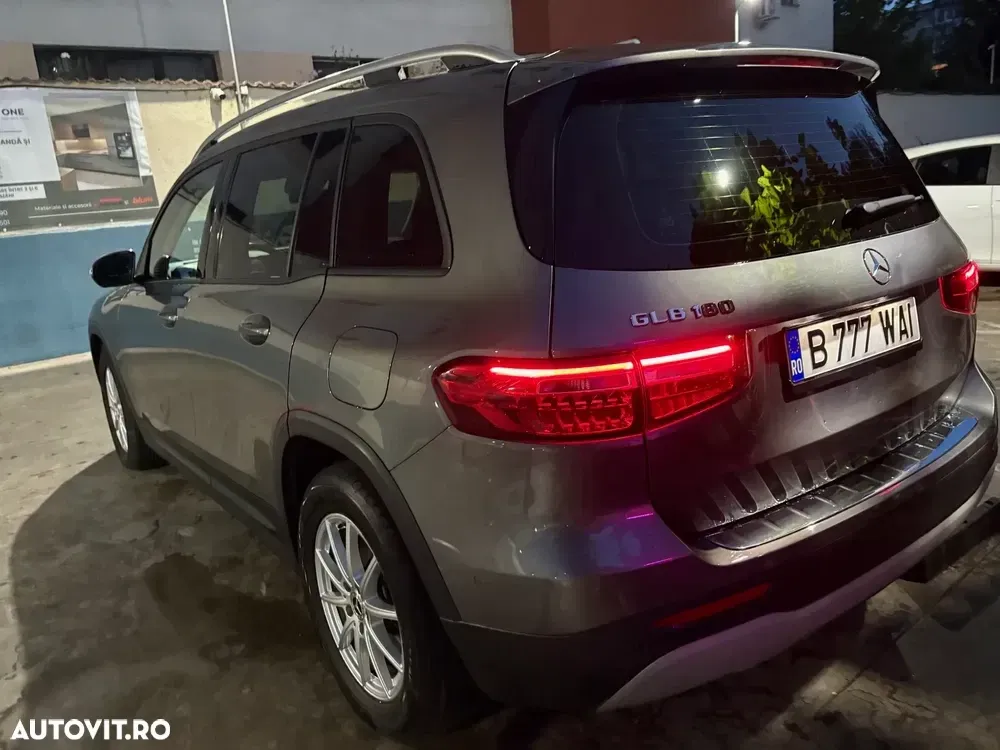 Mercedes-Benz GLB 180 7G-DCT Progressive — imagine 4