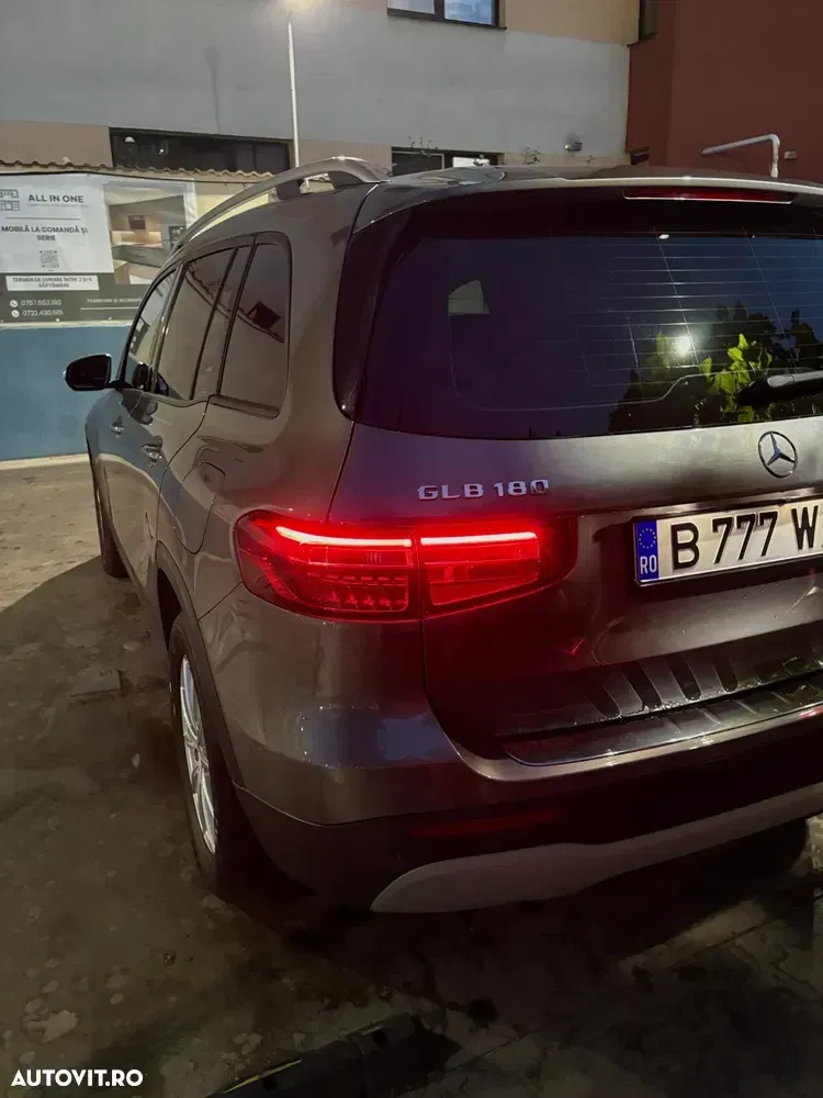 Mercedes-Benz GLB 180 7G-DCT Progressive — imagine 3