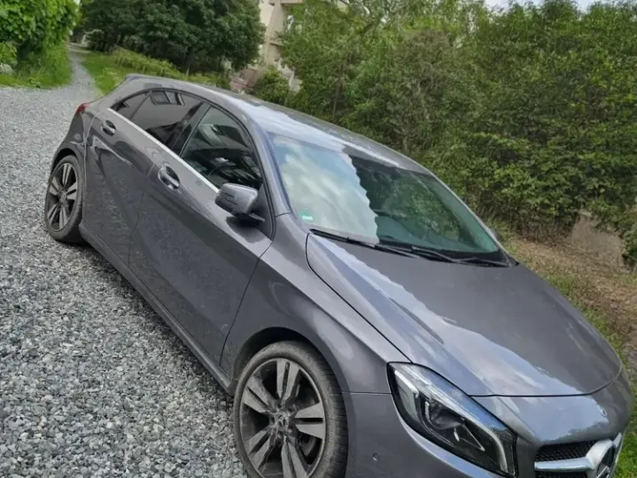 Mercedes-Benz A 180