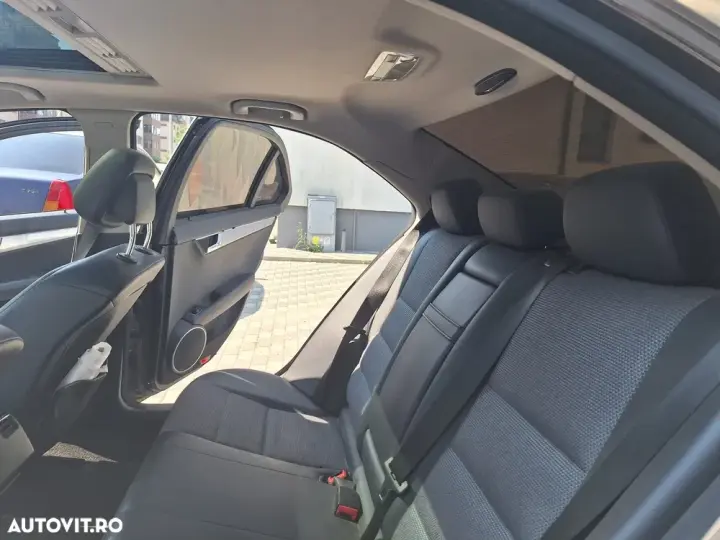 Mercedes-Benz C W204 180 CGI Automatik BlueEFFICIENCY