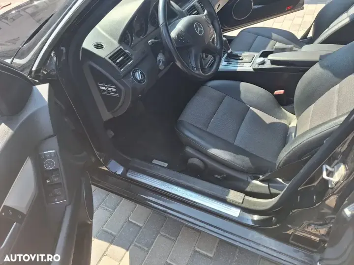 Mercedes-Benz C W204 180 CGI Automatik BlueEFFICIENCY