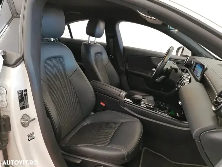 Mercedes-Benz CLA 180 C118
