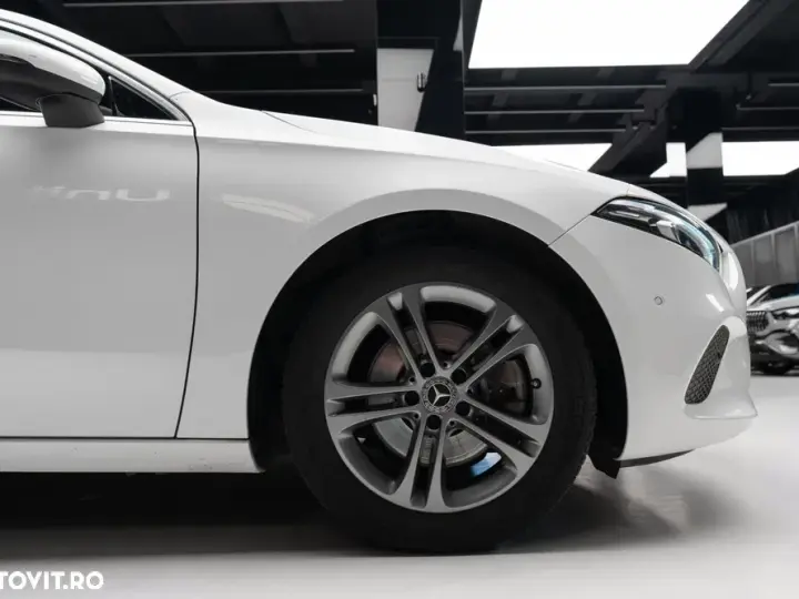 Mercedes-Benz A 220