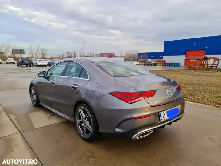 Mercedes-Benz CLA 200