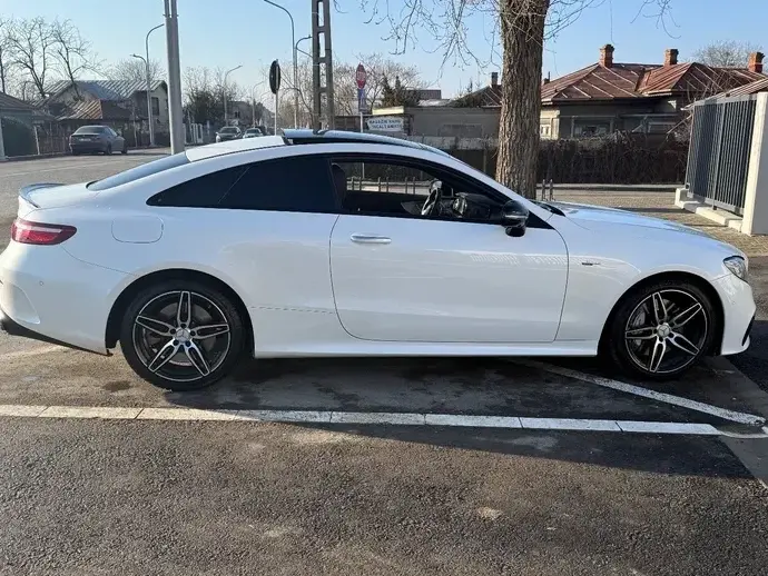 Mercedes-Benz E 53 AMG 4Matic+ Coupe AMG Speedshift TCT-9G