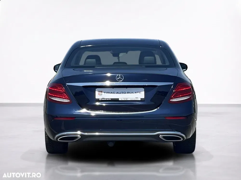 Mercedes-Benz E — imagine 4
