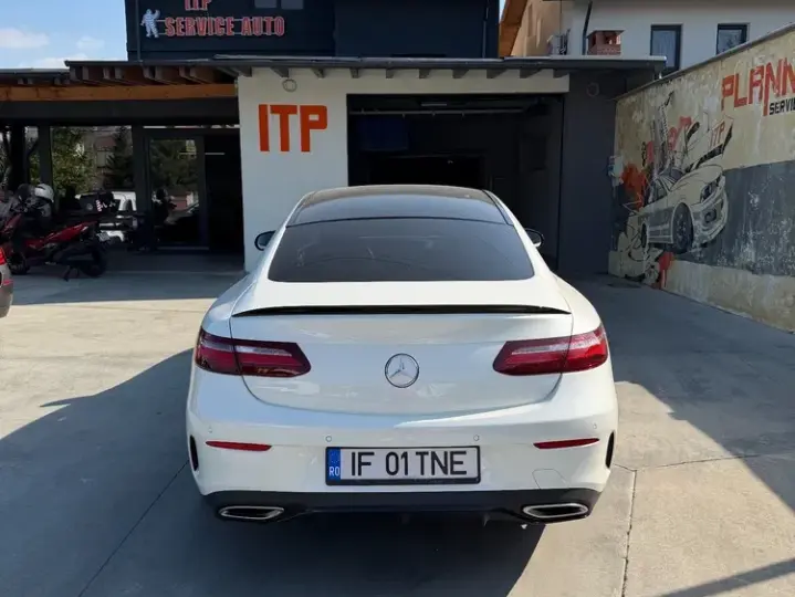Mercedes-Benz E W213 200 4MATIC MHEV
