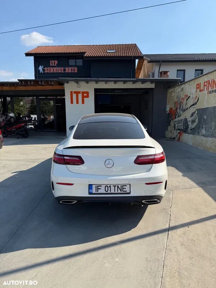 Mercedes-Benz E W213 200 4MATIC MHEV — imagine 4