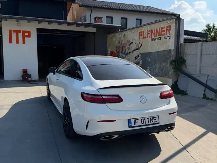 Mercedes-Benz E W213 200 4MATIC MHEV