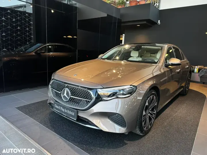 Mercedes-Benz E W214 300 4MATIC PHEV