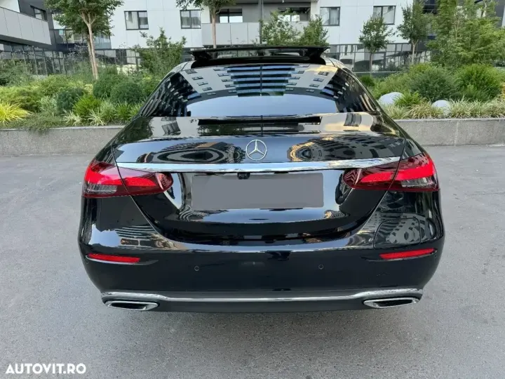 Mercedes-Benz E W213 300 4MATIC Aut.