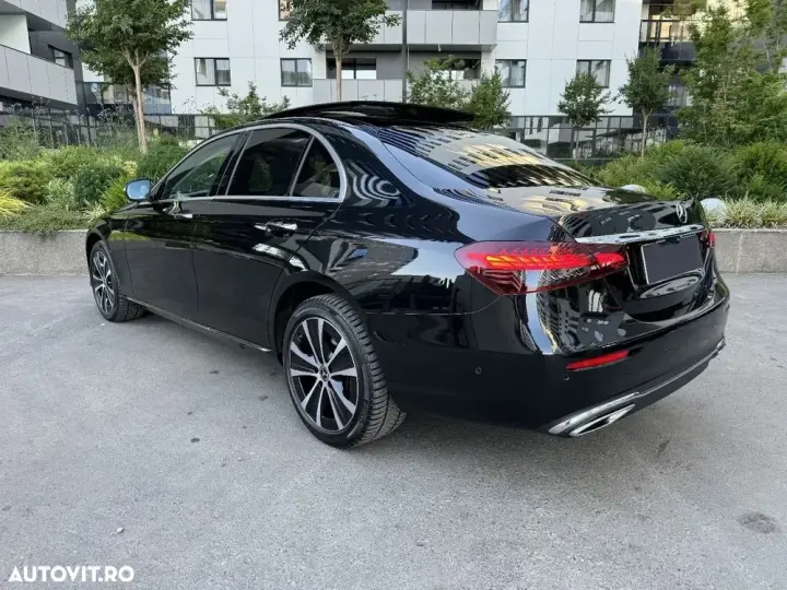 Mercedes-Benz E W213 300 4MATIC Aut.
