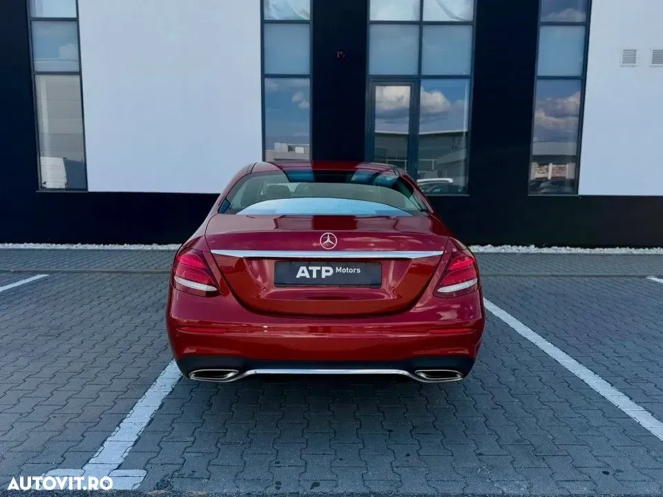 Mercedes-Benz E — imagine 6