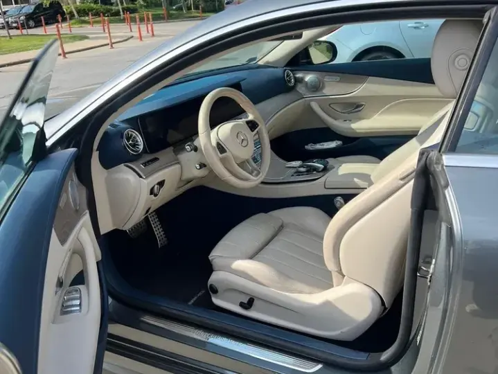 Mercedes-Benz E W213 400 4MATIC