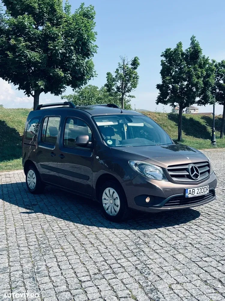 Mercedes-Benz Citan Lung Combi — imagine 3