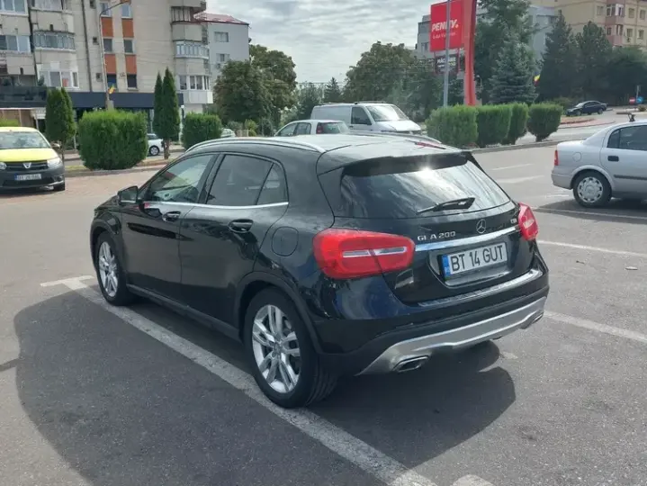 Mercedes-Benz GLA X156