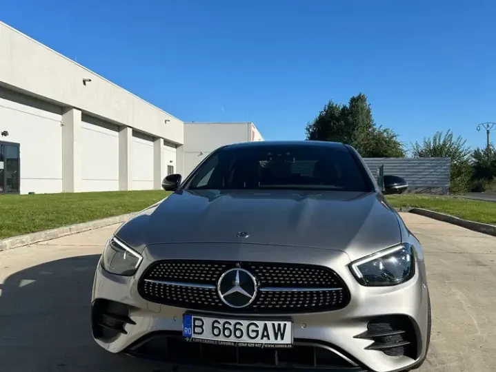 Mercedes-Benz E W213 300 4MATIC 9G-TRONIC AMG Line