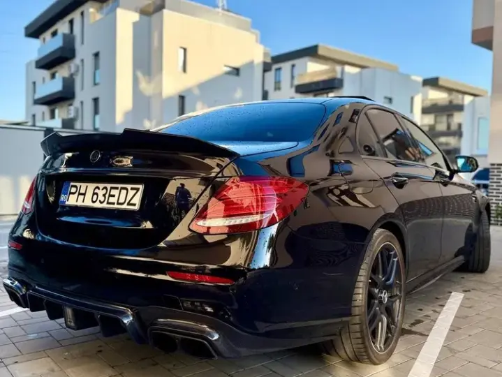 Mercedes-Benz E AMG 63 S 4MATIC