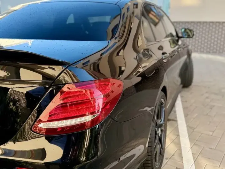 Mercedes-Benz E AMG 63 S 4MATIC