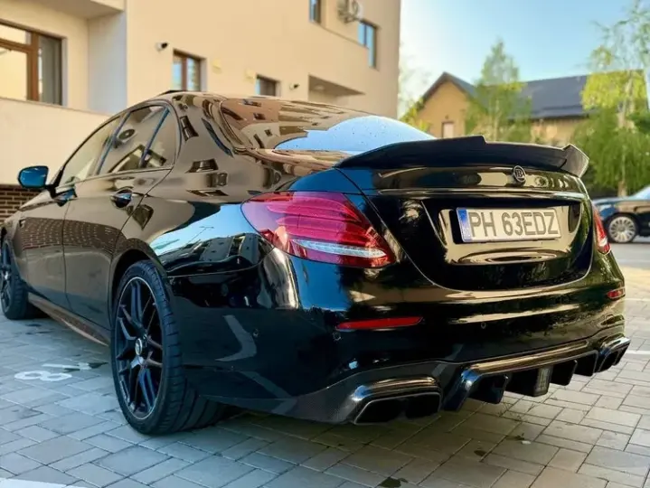 Mercedes-Benz E AMG 63 S 4MATIC