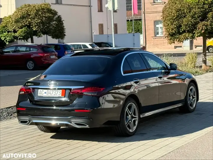 Mercedes-Benz E 300 de 9G-TRONIC AMG Line