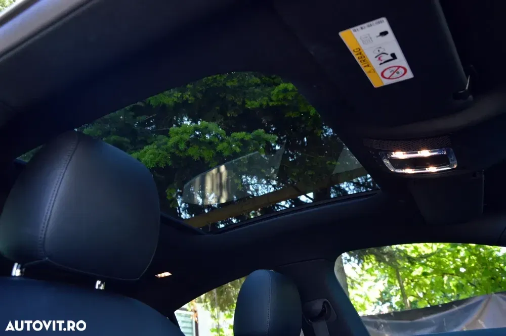 Mercedes-Benz CLA 180 7G-DCT Special Edition — imagine 5