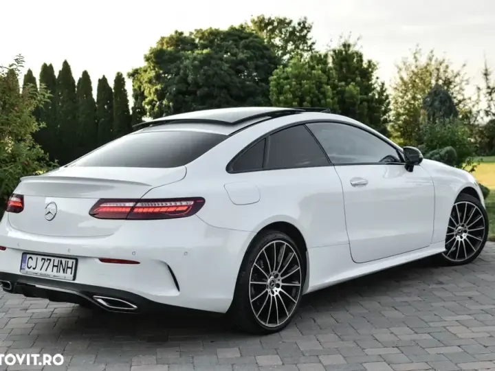 Mercedes-Benz E W213 220 d 4MATIC