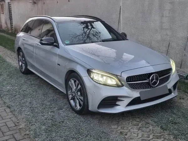 Mercedes-Benz C W205 300 de 9G-TRONIC AMG Line